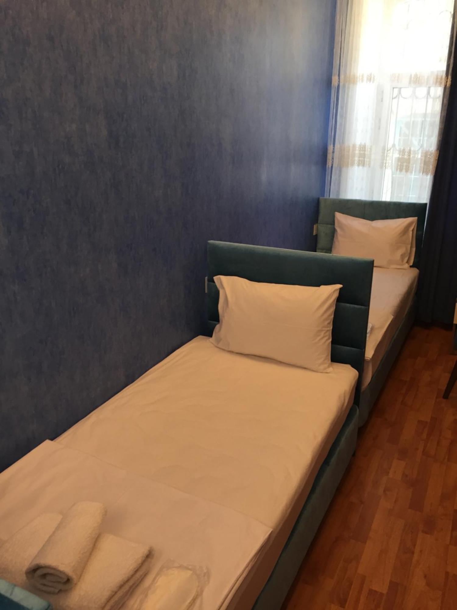 Baku Gardens Hotel Bagian luar foto